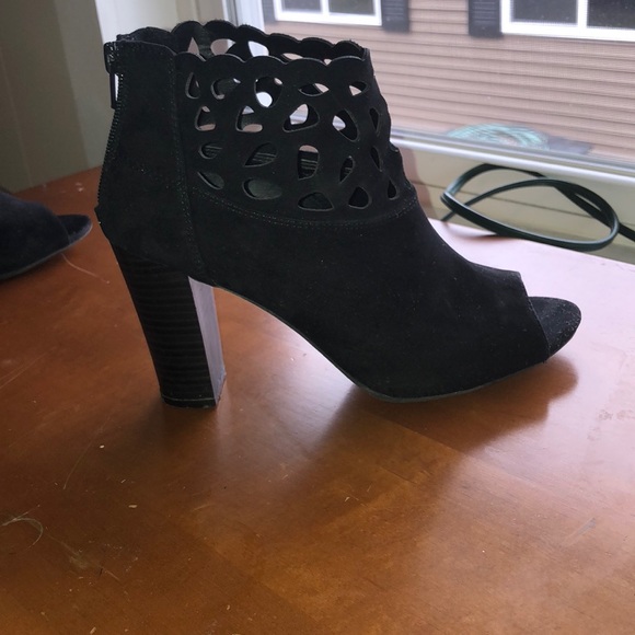 Open Toe Black Heels (worn once) - Picture 2 of 6